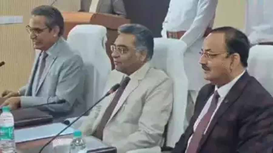 जमानत मिलने के बावजूद गरीब आरोपी आज भी जेल बंद