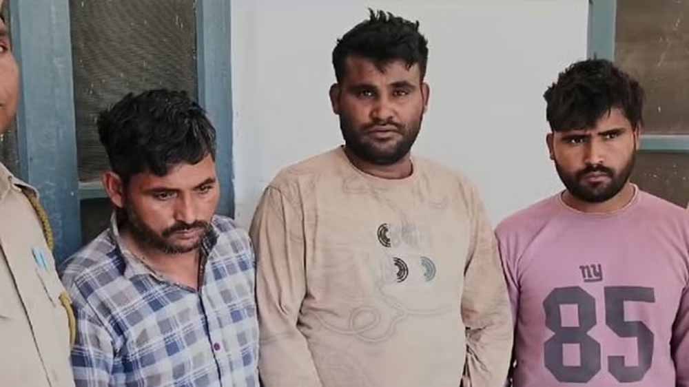 ट्रेन में चोरी करने वाली कुख्यात सांसी गैंग के चार