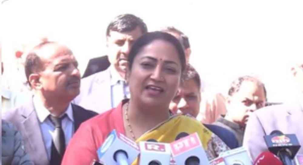 दिल्ली की मुख्यमंत्री रेखा गुप्ता ने आज दिल्ली के विभिन्न