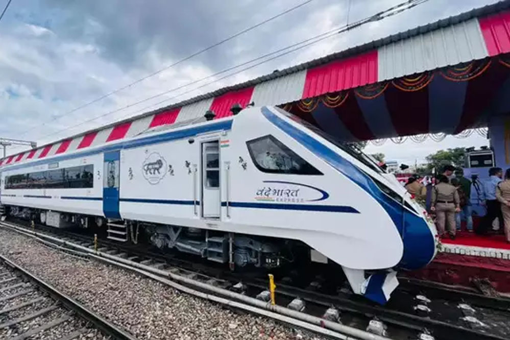 देश में दौड़ रही हैं कुल कितनी वंदे भारत एक्सप्रेस, जानें रूट से टाइम तक सब 6 देश में दौड़ रही हैं कुल कितनी वंदे भारत एक्सप्रेस