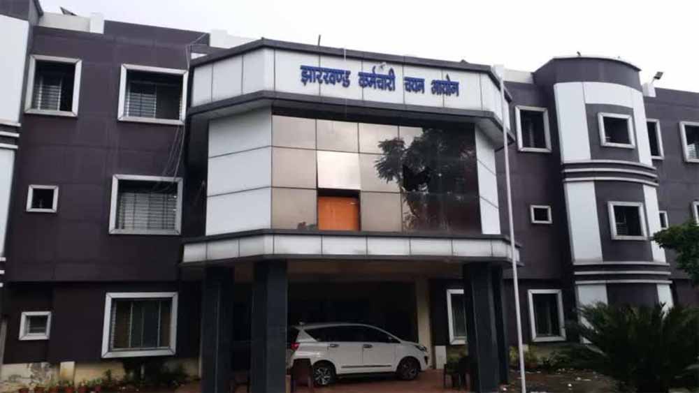 पेपर लीक मामले में IRB के 5 जवान समेत 8 लोगों गिरफ्तार 6 पेपर लीक मामले में IRB के 5 जवान समेत 8