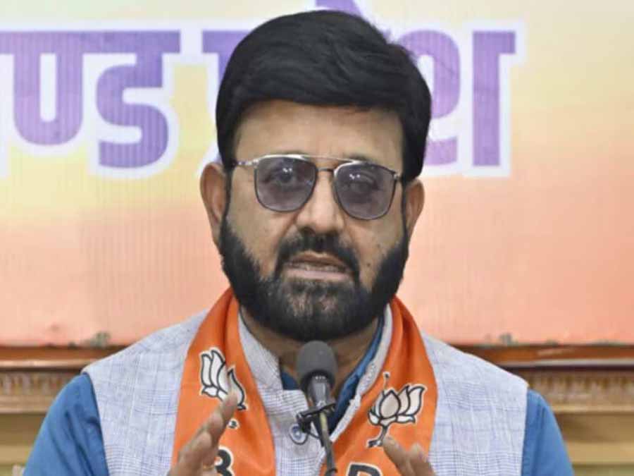 प्रतुल शाहदेव बोले- विदेश में बैठकर झारखंड में अपराधिक गिरोह चला रहे अपराधियों पर नकेल कसे राज्य सरकार 6 प्रतुल शाहदेव बोले विदेश में बैठकर झारखंड में अपराधिक गिरोह