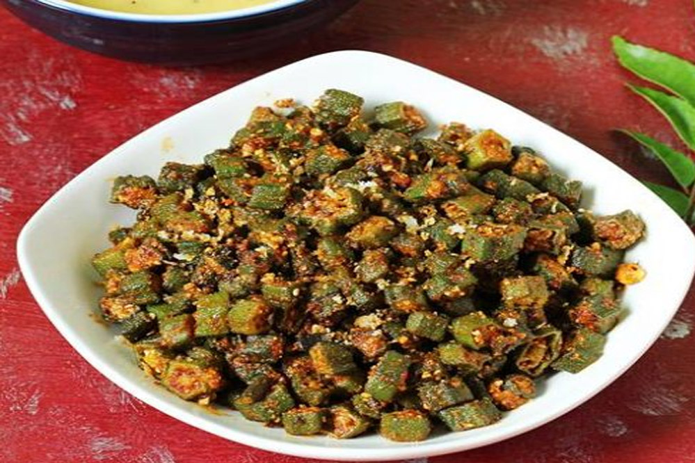 भिंडी फ्राई बनाने के लिए आजमाएं ये सिंपल रेसिपी स्वाद
