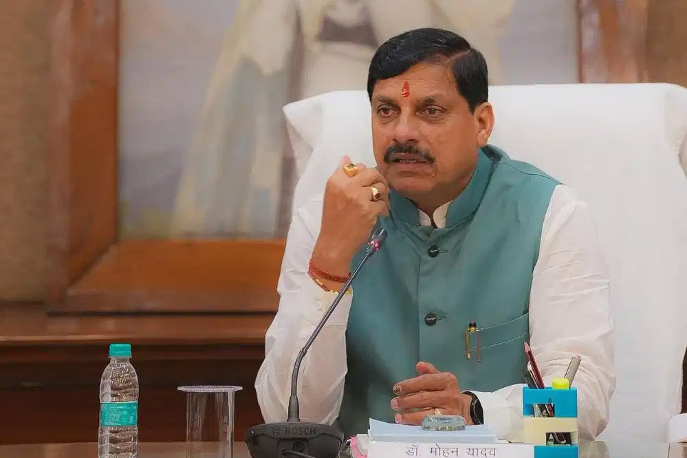 मुख्यमंत्री डॉ. यादव ने डॉग स्क्वॉड में प्रशिक्षण और स्वास्थ्य परीक्षण व्यवस्था संबंधी जानकारी प्राप्त की 6 मुख्यमंत्री डॉ यादव ने डॉग स्क्वॉड में प्रशिक्षण और स्वास्थ्य