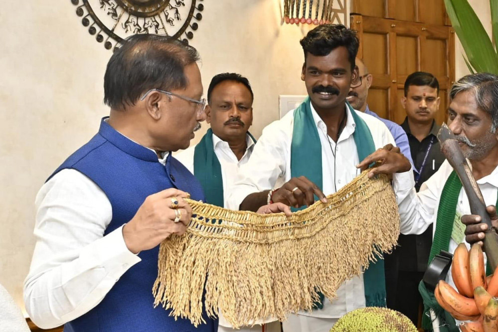 मुख्यमंत्री विष्णु देव साय से तमिलनाडु के किसानों ने की