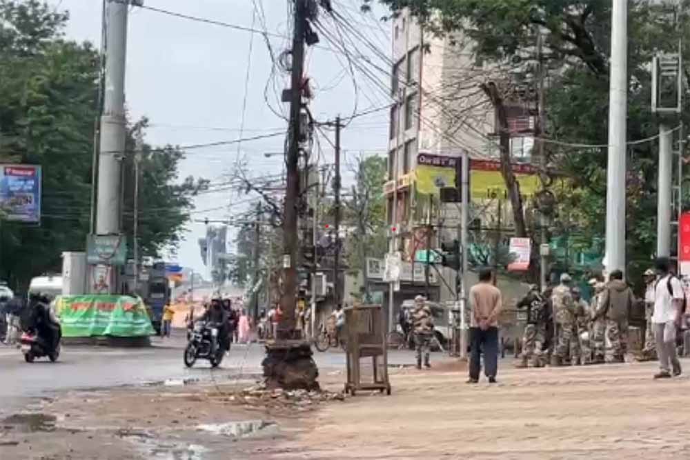 रांची में बंद का मिलाजुला असर, पुलिस ने सुरक्षा के किए कड़े इंतजाम 6 रांची में बंद का मिलाजुला असर पुलिस ने सुरक्षा के