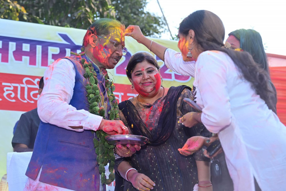 रायपुर प्रेस क्लब के होली मिलन समारोह में मुख्यमंत्री श्री