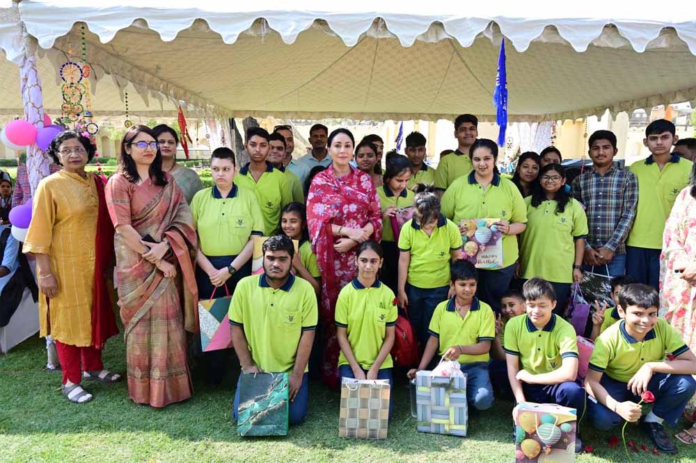 विशेषयोग्य जन बच्चों के लिए गुरुवार को देखो अपना शहर