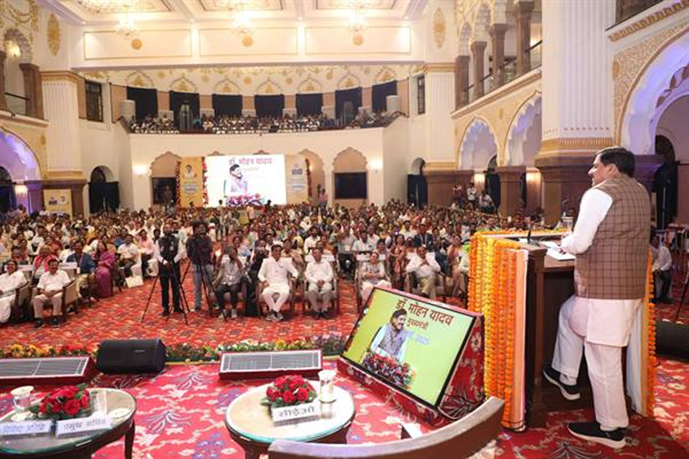 सबके जीवन में खुशहाली लाना ही हमारा मूल लक्ष्य: मुख्यमंत्री डॉ. यादव 6 सबके जीवन में खुशहाली लाना ही हमारा मूल लक्ष्य मुख्यमंत्री