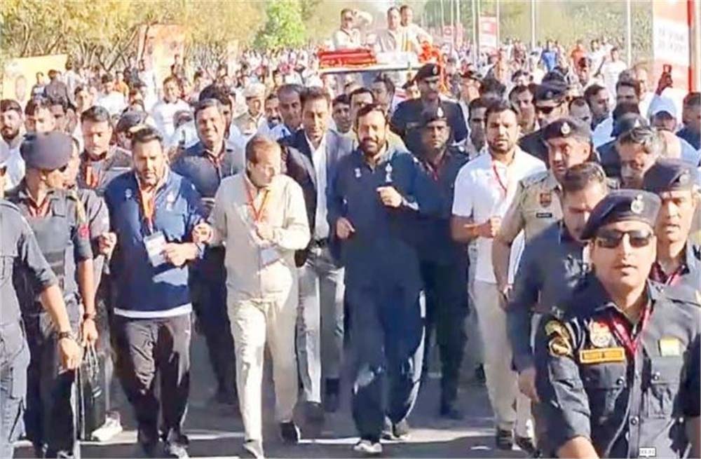 सोनीपत में स्थित दीन बंधु छोटूराम विश्वविद्यालय से हॉफ मैराथन