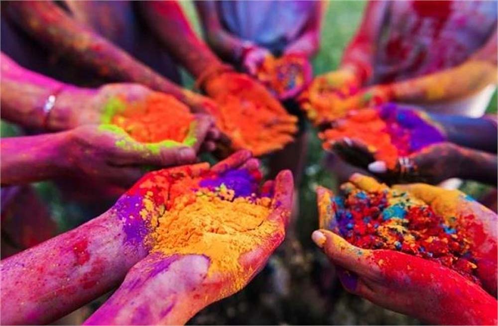 हरियाणा के कैथल जिले के एक गांव की बात करें तो वहां लोग पिछले 300 सालों से होली नहीं मना रहे 6 हरियाणा के कैथल जिले के एक गांव की बात करें