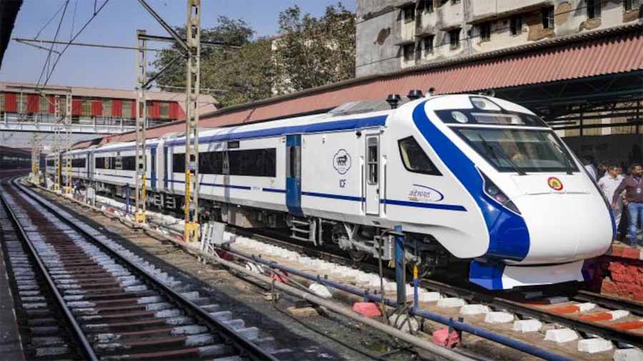 हावड़ा राउरकेला वंदे भारत ट्रेन में खराबी टाटानगर बरहमपुर वंदे भारत से