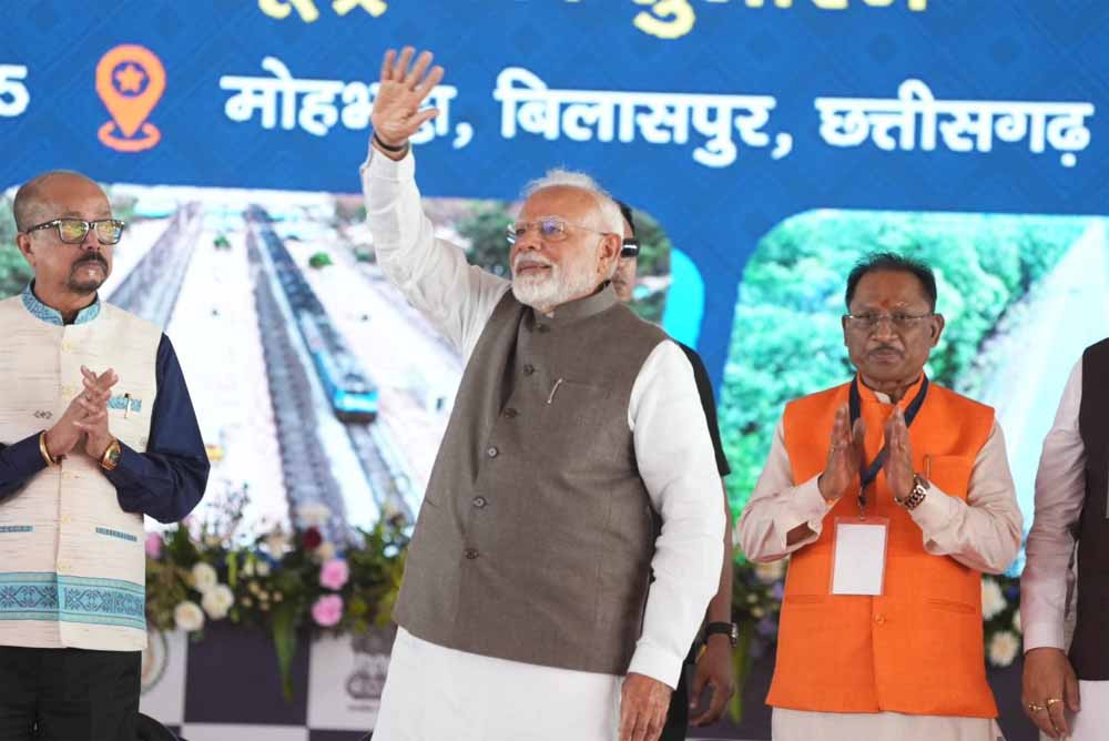 2 लाख घरों तक सीधी गैस पाइप लाइन से पहुंचेगी गैस : पीएम मोदी 6 2 लाख घरों तक सीधी गैस पाइप लाइन से पहुंचेगी