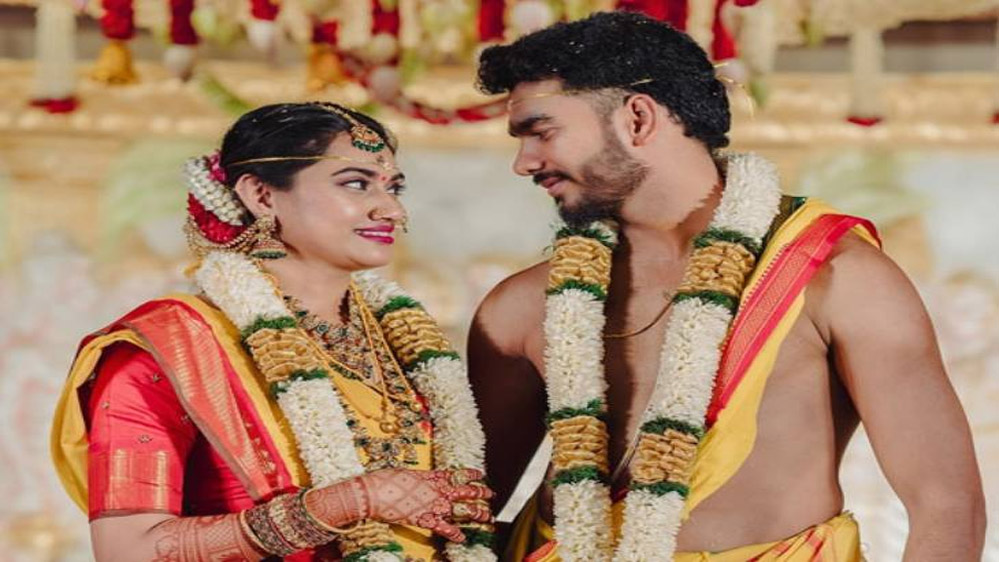 IPL में इंदौर के खिलाड़ियों की धूम, रजत और वेंकटेश बरसाएंगे चौके-छक्के, आवेश स्विंग व गति से चौंकाएंगे 6 IPL में इंदौर के खिलाड़ियों की धूम रजत और वेंकटेश