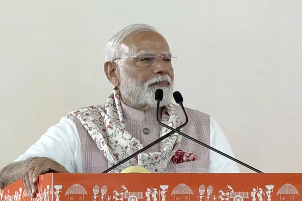 PM मोदी बोले- 'मैं सबसे धनवान इंसान, मेरी जिंदगी के अकाउंट में करोड़ों माताओं-बहनों का आशीर्वाद' 6 PM मोदी बोले मैं सबसे धनवान इंसान मेरी जिंदगी के