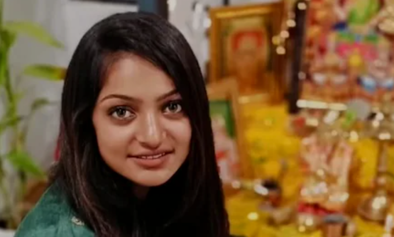 Monalisa : नो मेकअप लुक पर फिदा हुए फैंस, महाकुंभ की वायरल गर्ल ने 38 साल पुराने गाने पर दिए गजब एक्सप्रेशन 1 Screenshot 20250301 162014.Chrome28129
