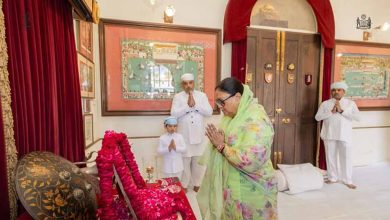 अरविंद सिंह मेवाड़ को श्रद्धांजलि देने पहुंचीं पूर्व सीएम वसुंधरा