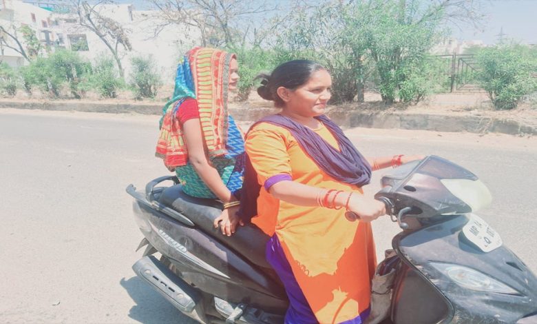 आशा दीदियों ने अपनी सेवाओं से गर्भवती महिलाओं और उनके