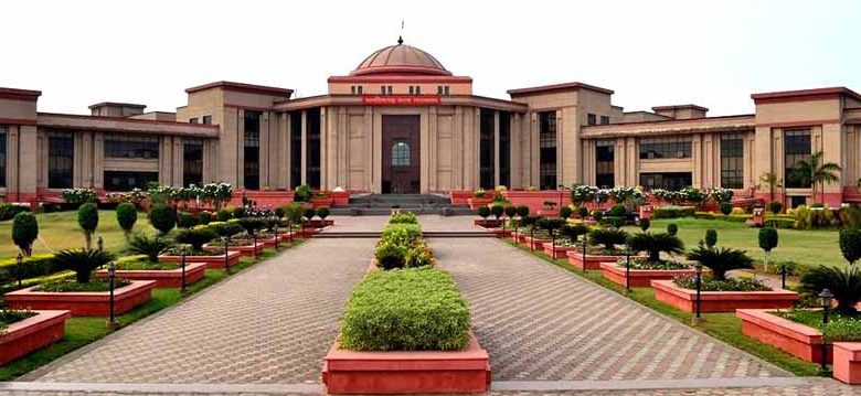 इंटर सिटी बसों और सिटी बसों में अब सभी रूट्स का किराया राउंड फिगर में कर दिया गया 1 इंटर सिटी बसों और सिटी बसों में अब सभी रूट्स