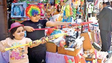 इस बार होली पर पटाखों की धूम रहने वाली है