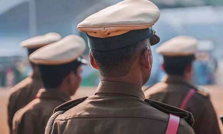उत्तर प्रदेश पुलिस की सिपाही भर्ती परीक्षा में तीन भाइयों हुआ चयन, गांव में खुशी, बढ़ाया परिवार का मान 1 उत्तर प्रदेश पुलिस की सिपाही भर्ती परीक्षा में तीन भाइयों