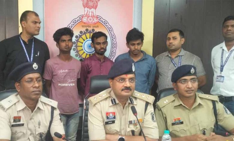 ऑनलाइन ठगी को अंजाम देने वाले अंतर्राज्यीय गिरोह को पुलिस