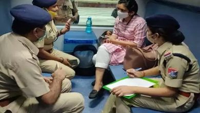 ऑपरेशन मेरी सहेली अभियान के तहत लगभग 15600 महिला यात्रियों