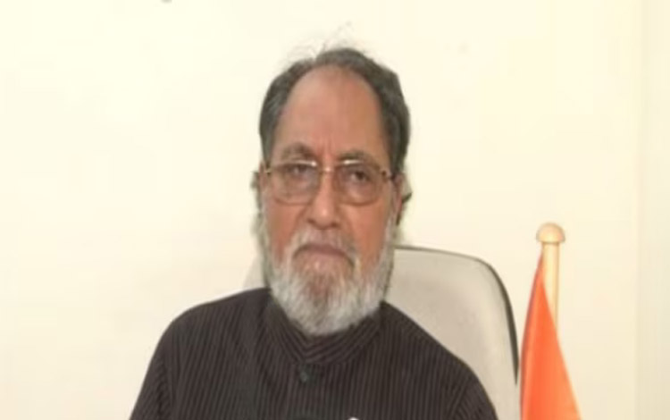 कांग्रेस नेता हुसैन दलवई का सरकार को चैलेंज हिम्मत है