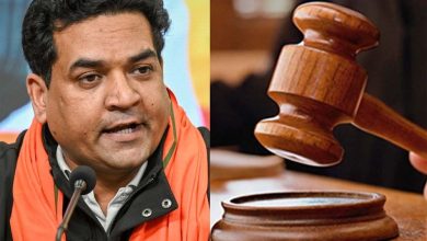 कानून मंत्री कपिल मिश्रा की मुश्किलें कम होने का नाम