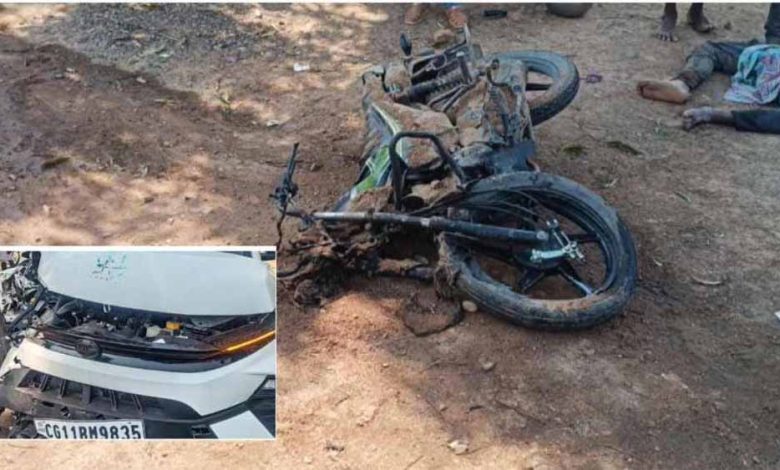 कार और बाइक की टक्कर में तीन दोस्तों की मौत 1 कार और बाइक की टक्कर में तीन दोस्तों की मौत