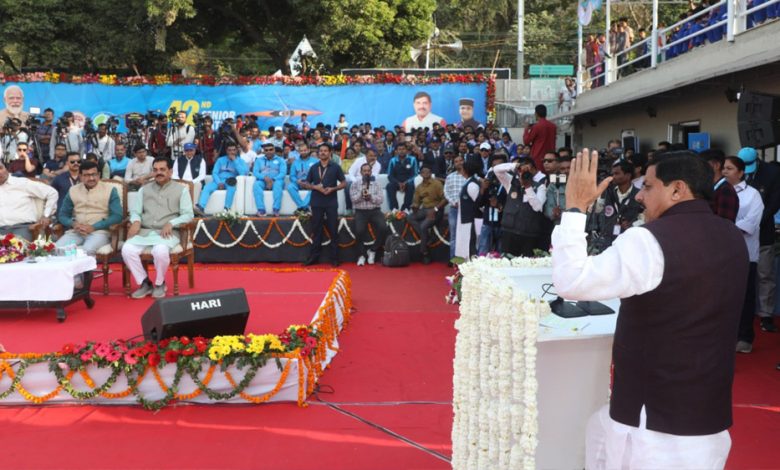 खेलों से युवाओं में नेतृत्व कौशल बढ़ता है और निखरती