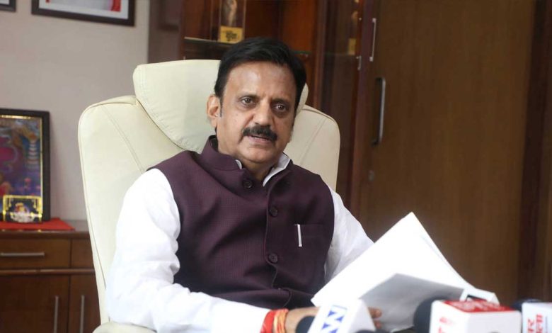गरीब, युवा, अन्नदाता और नारी के सर्वांगीण विकास के साथ श्रीकृष्ण और श्रीराम की आस्था का बजट : मंत्री शुक्ला 1 गरीब युवा अन्नदाता और नारी के सर्वांगीण विकास के साथ