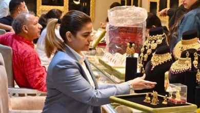 चांदी रिकॉर्ड एक लाख पार सोने ने भी लगाई दौड़