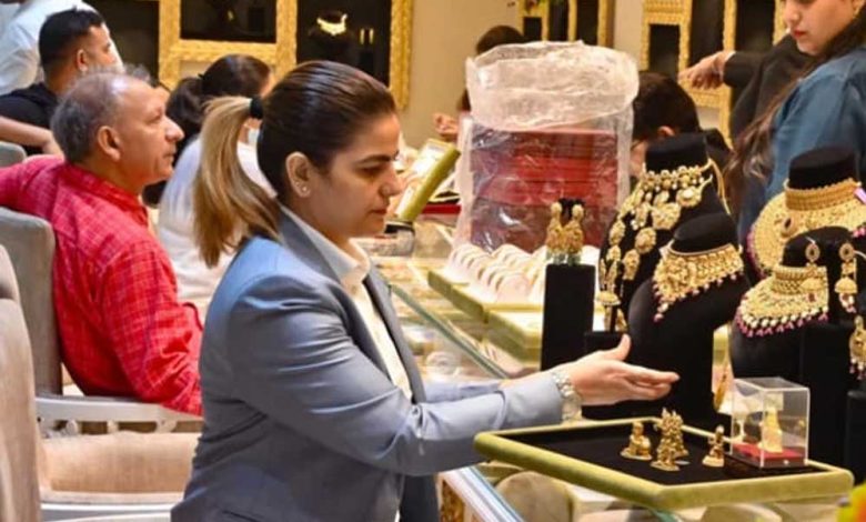 चांदी रिकॉर्ड एक लाख पार सोने ने भी लगाई दौड़