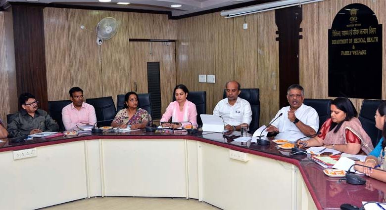 चिकित्सा मंत्री ने विभागीय योजनाओं एवं गतिविधियों की समीक्षा की 1 चिकित्सा मंत्री ने विभागीय योजनाओं एवं गतिविधियों की समीक्षा की