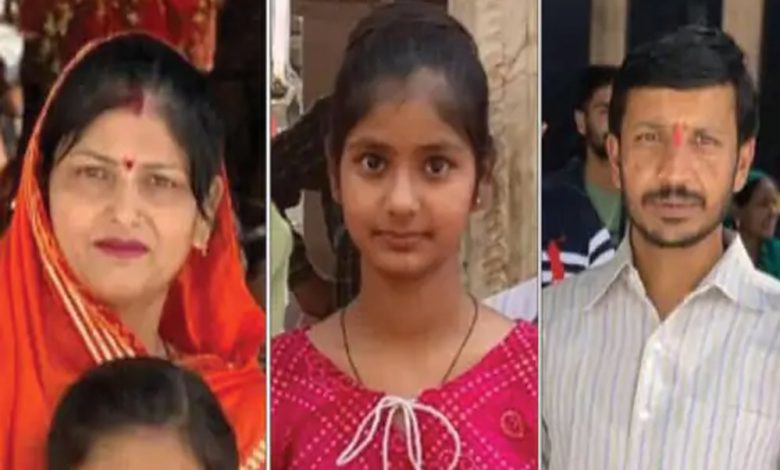 छतरपुर में भीषण सड़क हादसा, डिवाइडर से टकराई कार, एक ही परिवार के तीन लोगों 1 छतरपुर में भीषण सड़क हादसा डिवाइडर से टकराई कार एक