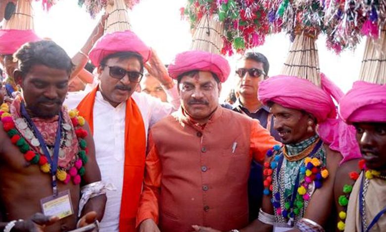 जनजातीय संस्कृति में भगोरिया हाट का है विशेष महत्व : मुख्यमंत्री डॉ. यादव 1 जनजातीय संस्कृति में भगोरिया हाट का है विशेष महत्व