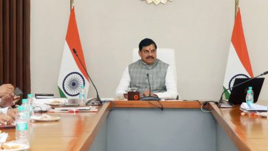 जल की बूंद बूंद बचायें जल से ही सुरक्षित होगा हमारा