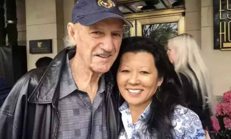 जीन हैकमैन उनकी पत्नी और पालतू कुत्ता कुछ दिन पहले