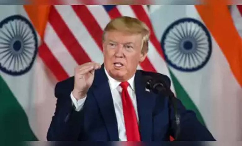 ट्रंप प्रशासन ने संयुक्त राज्य अमेरिका के 35वें राष्ट्रपति जॉन एफ. कैनेडी की हत्या से संबंधित फाइलों को किया सार्वजनिक 1 ट्रंप प्रशासन ने संयुक्त राज्य अमेरिका के 35वें राष्ट्रपति जॉन