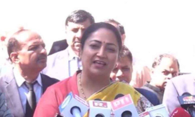 दिल्ली की मुख्यमंत्री रेखा गुप्ता ने आज दिल्ली के विभिन्न