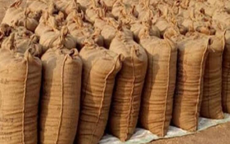 धन हेराफेरी के सबूत के बाद ईओडब्ल्यू ने 8 जिलों