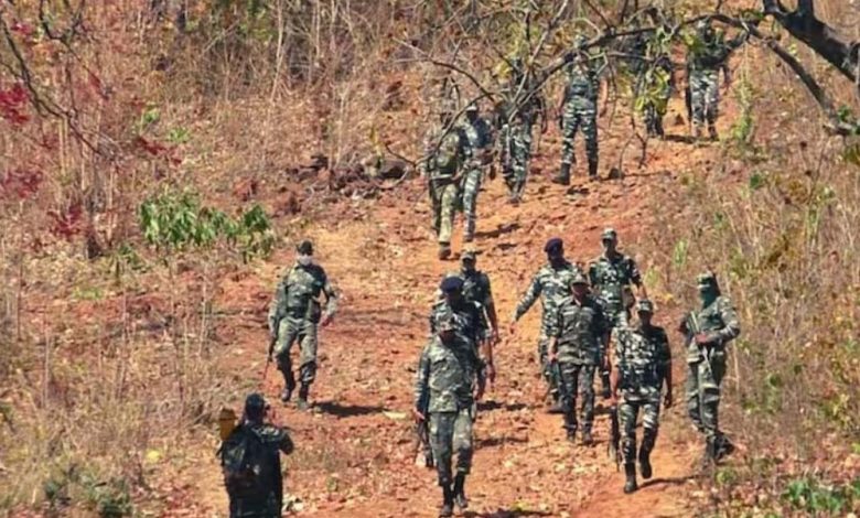 नक्सलियों के खिलाफ हुए ऑपरेशन में 30 नक्सली ढेर