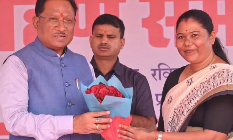 नगर पालिका परिषद जशपुर के नवनिर्वाचित अध्यक्ष और पार्षदों का