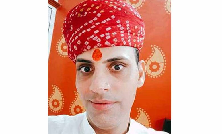 पीड़ितों को बहला फुसलाकर उनके साथ अनैतिक कृत्य करने वाला बाबा