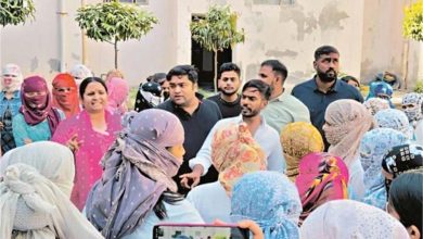 प्रिंसिपल की करतूत छात्राओं को घर बुलाकर शारीरिक संबंध बनाता