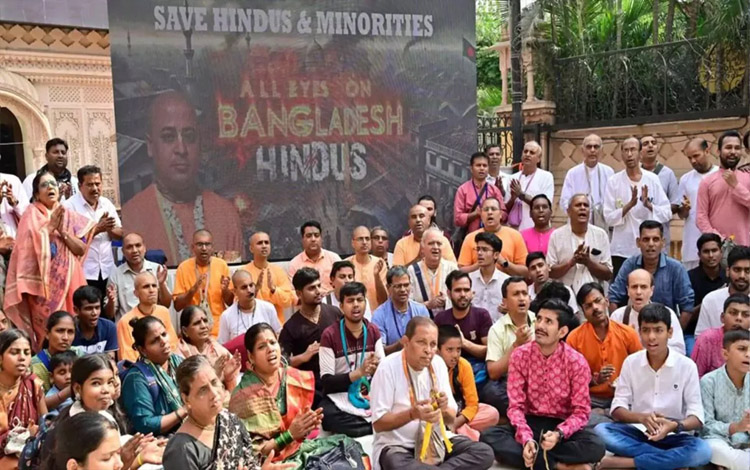 बांग्लादेश में उत्पीड़न का टारगेट हो रहे हिंदू दखल दे