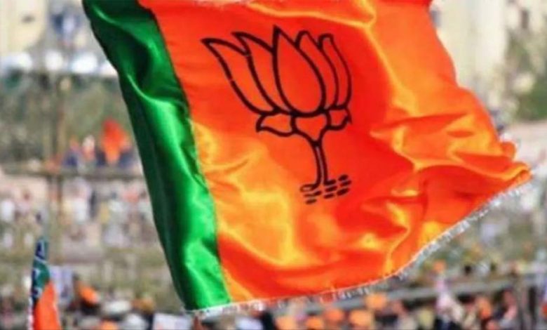 भाजपा ने अभी तक हर वर्ग के लोगों को अध्यक्ष पद की जिम्मेदारी दी है, कब होगी भाजपा के नए जिला अध्यक्षों की घोषणा? 1 भाजपा ने अभी तक हर वर्ग के लोगों को अध्यक्ष