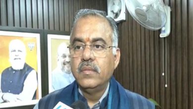 भाजपा नेता ने कहा असदुद्दीन ओवैसी धर्म के नाम पर