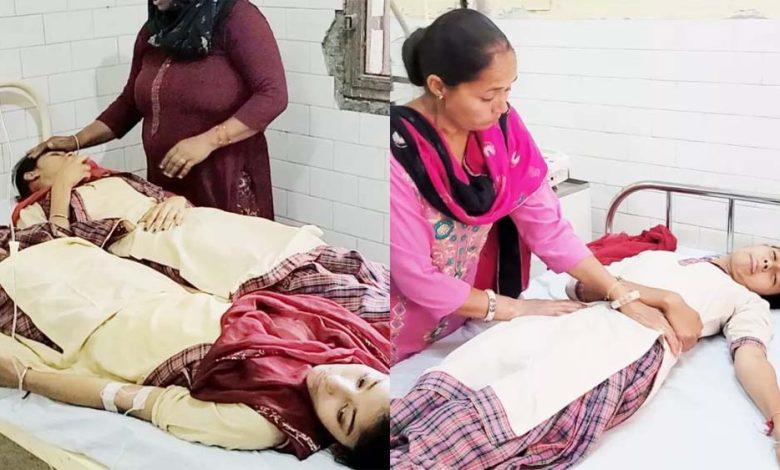 भोजन में छिपकली गिरने से 40 छात्राएं बीमार, 8 छात्राओं को श्रीकृष्ण मेडिकल कॉलेज अस्पताल किया गया रेफर 1 भोजन में छिपकली गिरने से 40 छात्राएं बीमार 8 छात्राओं
